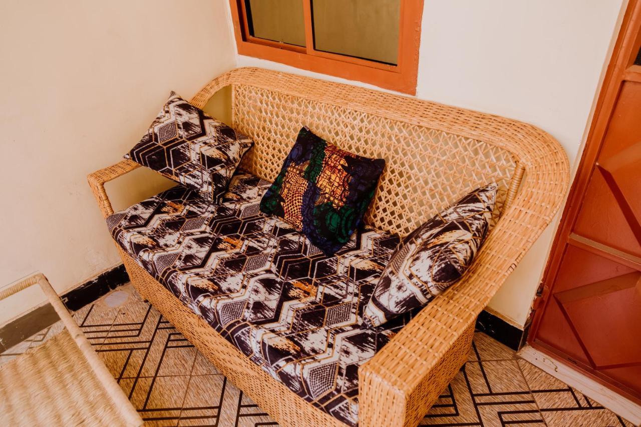 Kisanga Homestay Moshi Extérieur photo