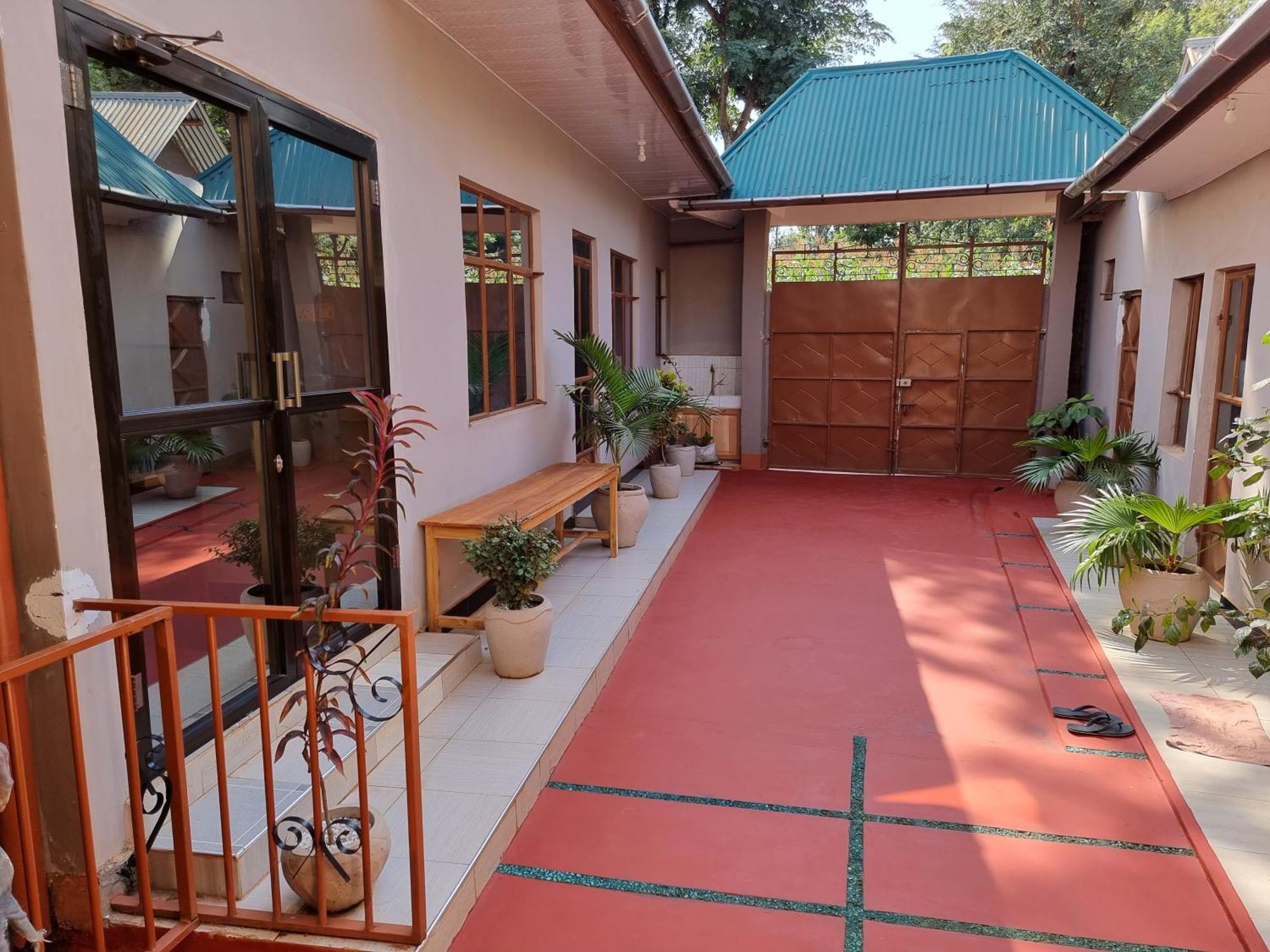 Kisanga Homestay Moshi Extérieur photo